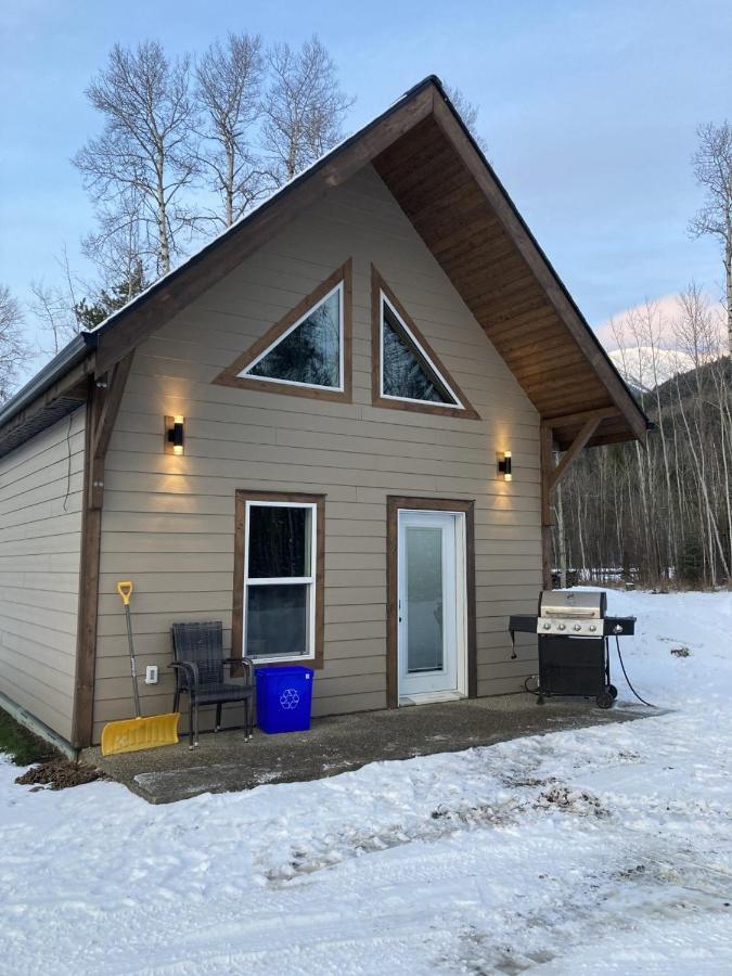 Cougar Mountain Lodge And Resort Cabin Rentals Valemount Exterior foto