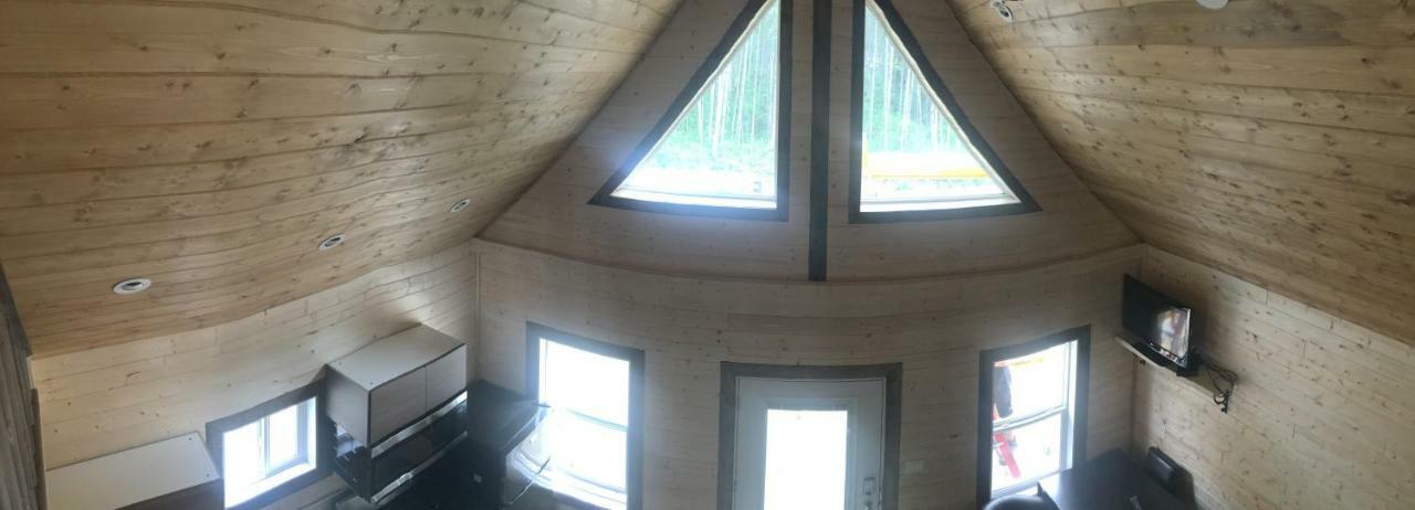 Cougar Mountain Lodge And Resort Cabin Rentals Valemount Exterior foto